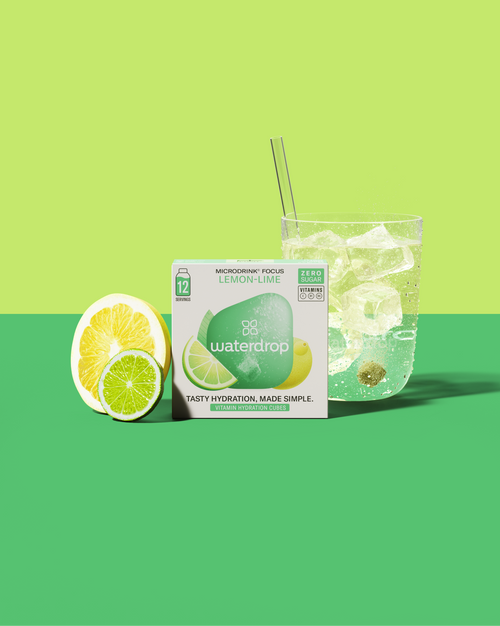 LIMONE-LIME: Microdrink senza zucchero con cubo idratante in acqua frizzante.