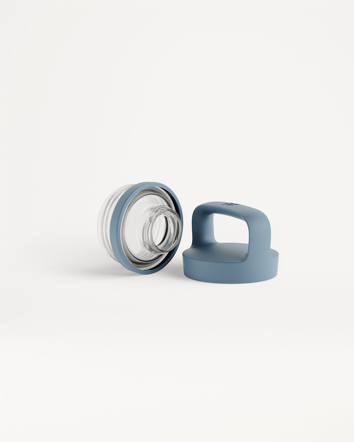 Coperchio con Beccuccio per borraccia, dettaglio pratico con anello.