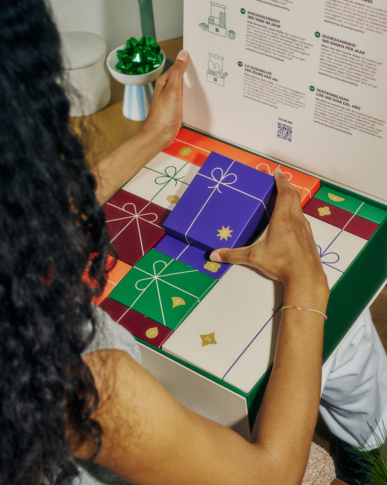 Set Calendario dell'Avvento waterdrop® con scatoline numerate e multilingue.
