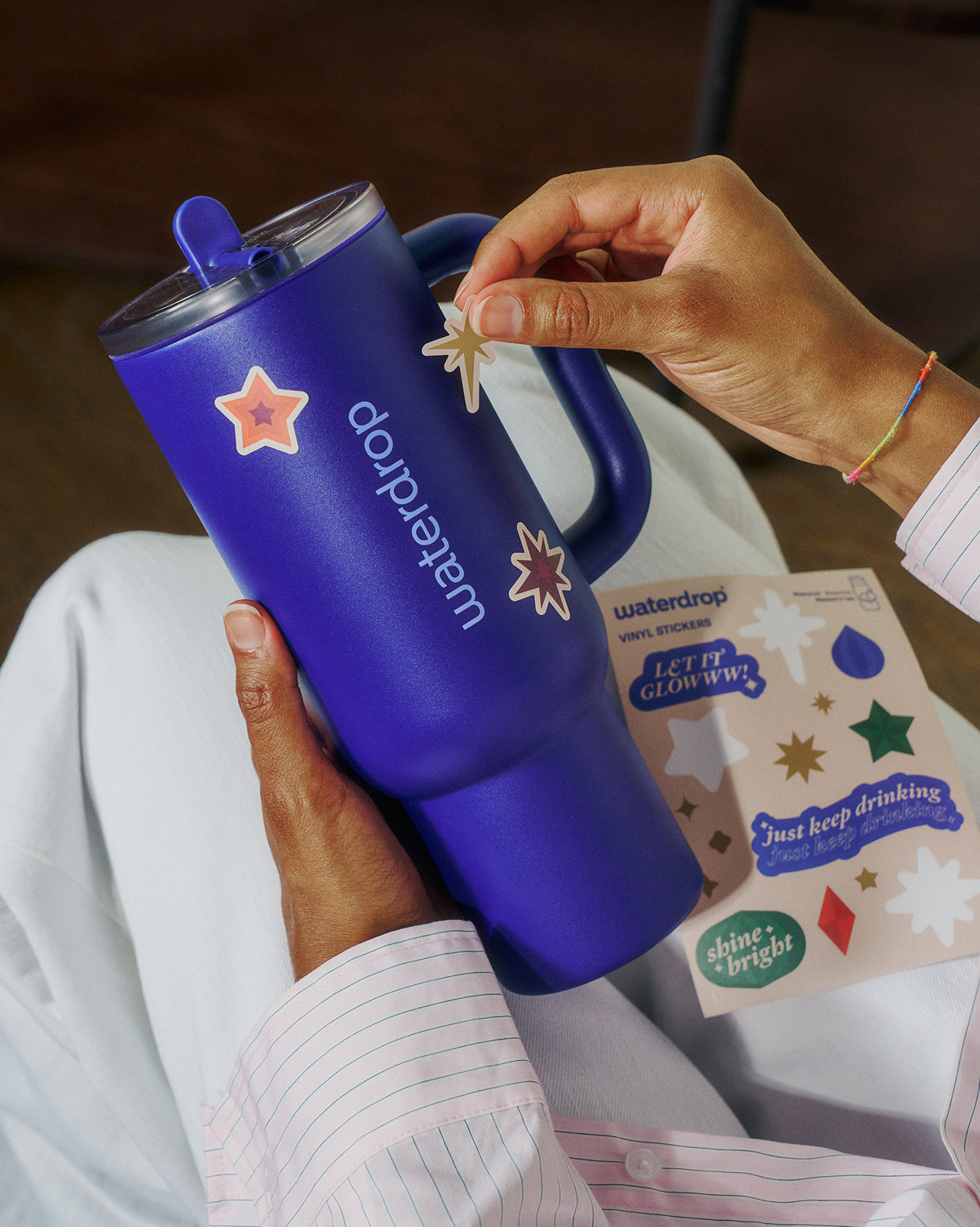 Personalizzazione del Set Calendario dell'Avvento su un tumbler waterdrop®.
