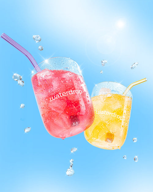 Confezione Doppia Summer Fusion, bevanda in vetro con cannuccia.