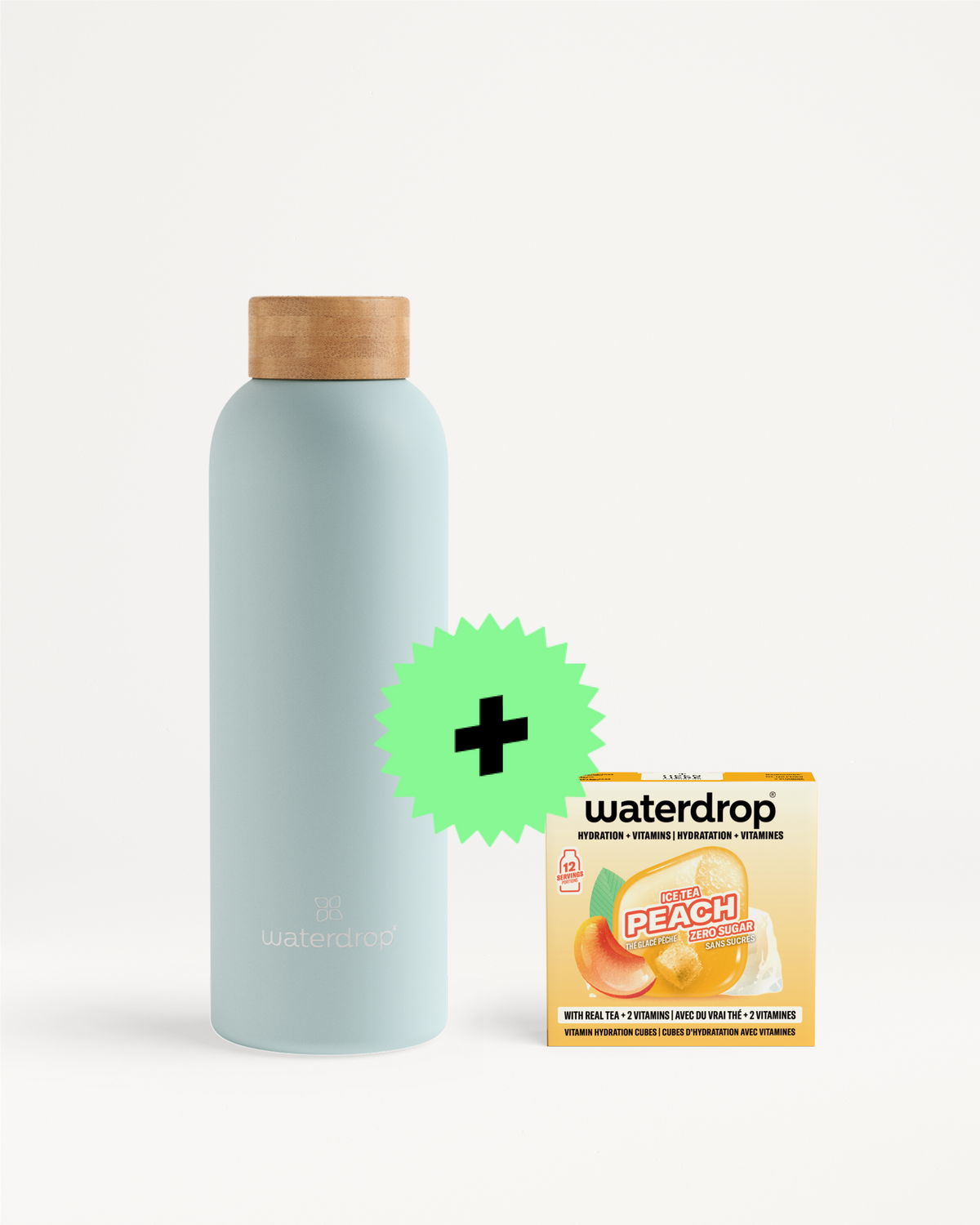 Bottiglia riutilizzabile azzurra con tappo in legno accanto a una confezione Waterdrop al gusto pesca e a un badge verde a forma di segno più.